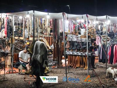 Tchê Kakareko e Grupo Escarmuça